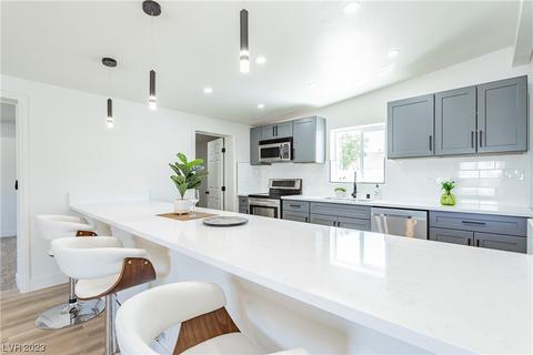 1945 Palma Vista Ave, Las Vegas, NV 89169