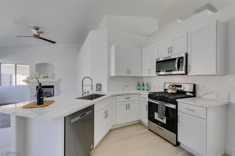 9024 Chenin Ave, Las Vegas, NV 89129