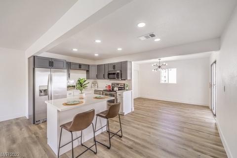 521 National St, Henderson, NV 89015