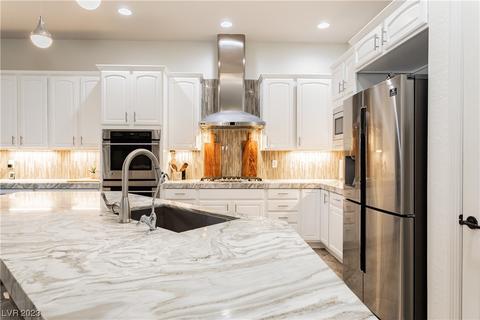 7271 Summer Duck Way, North Las Vegas, NV 89084