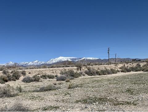 950 Hart St, Pahrump, NV 89048
