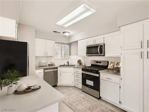 2729 Woodbine Ave, Henderson, NV 89074