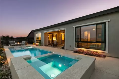 40 Cliffwater St, Henderson, NV 89011