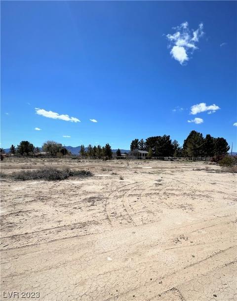 3471 E Thousandaire Blvd, Pahrump, NV 89061