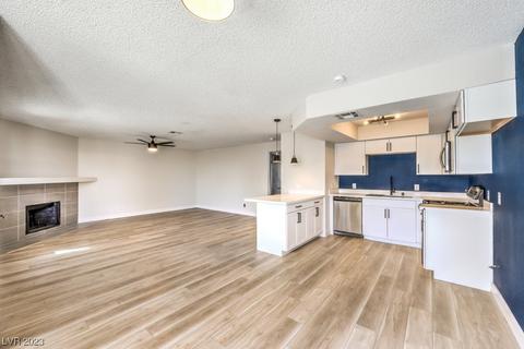 901 Sulphur Springs Ln #202, Las Vegas, NV 89128