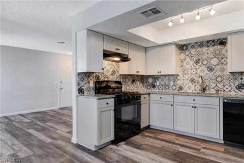 5576 W Rochelle Ave #20A, Las Vegas, NV 89103