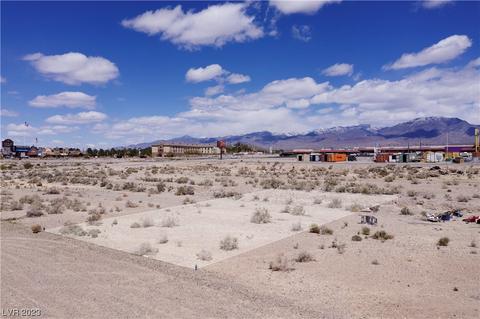 1051 S Mohawk St, Pahrump, NV 89048