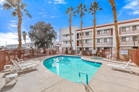 1381 E University Ave #207, Las Vegas, NV 89119