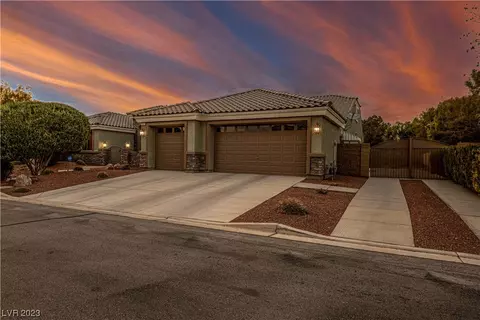 354 Chaplin Cove Ave, Las Vegas, NV 89183