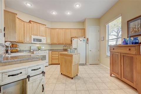 221 Big Horn Dr #4, Boulder City, NV 89005