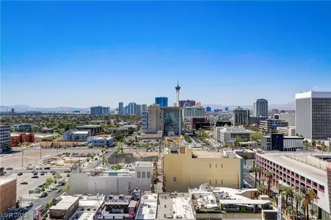 150 Las Vegas Blvd #1709, Las Vegas, NV 89101