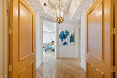 2857 Paradise Rd #2101, Las Vegas, NV 89109