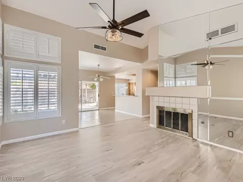 8078 Kinsella Way, Las Vegas, NV 89147