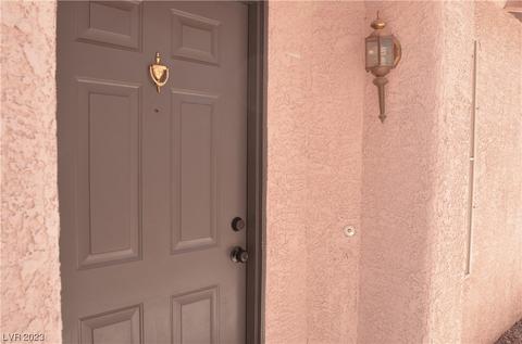 17 Belle La Blanc Ave, Las Vegas, NV 89123