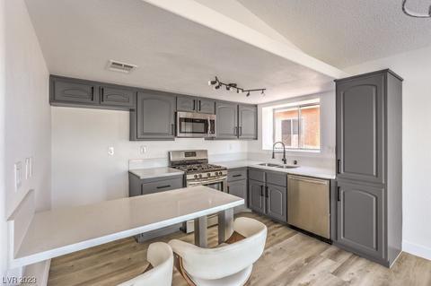 1144 Pleasant Brook St, Las Vegas, NV 89142