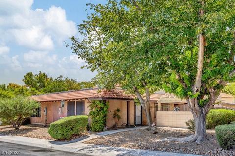 5094 Village Dr, Las Vegas, NV 89142