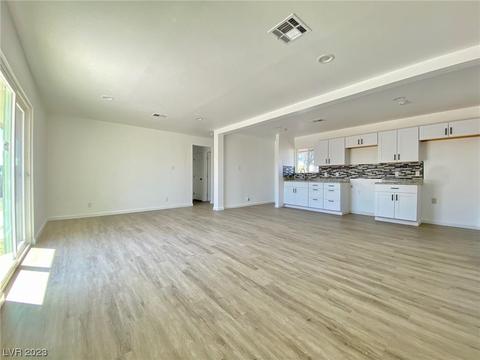 1100 Vernon Ave, Las Vegas, NV 89108