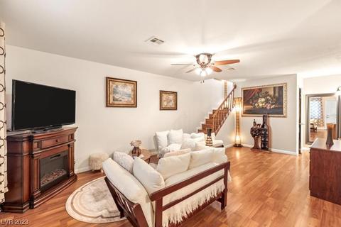 1109 Willow Tree Dr #C, Las Vegas, NV 89128