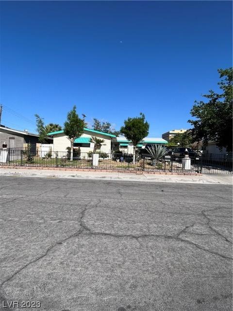 400 Eldorado Canyon St, Las Vegas, NV 89107