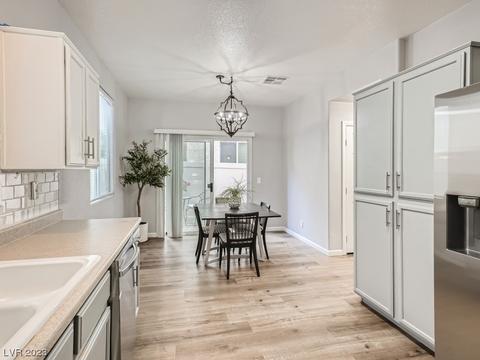 7688 Hampton Park Ln, Las Vegas, NV 89113