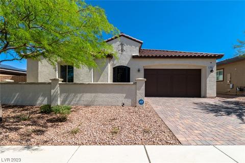 1082 N Water St, Henderson, NV 89011