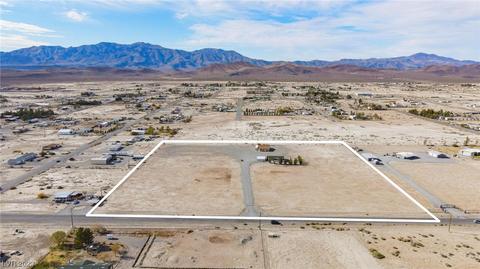 1690 S Bannavitch St, Pahrump, NV 89048