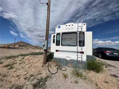 Oak, Goldfield, NV 89013