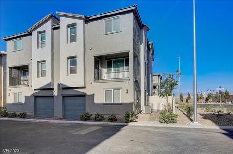 7023 Skyline Blue St, North Las Vegas, NV 89086