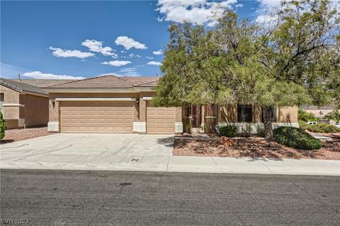570 Mountain Links Dr, Henderson, NV 89012