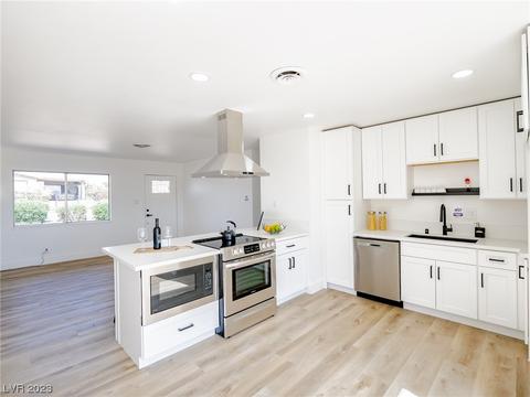 2024 Englestad St, North Las Vegas, NV 89030