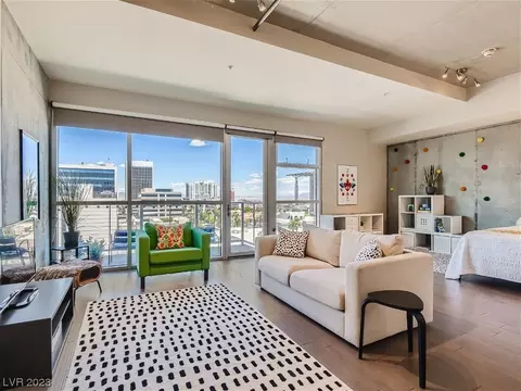 353 E Bonneville Ave #703, Las Vegas, NV 89101