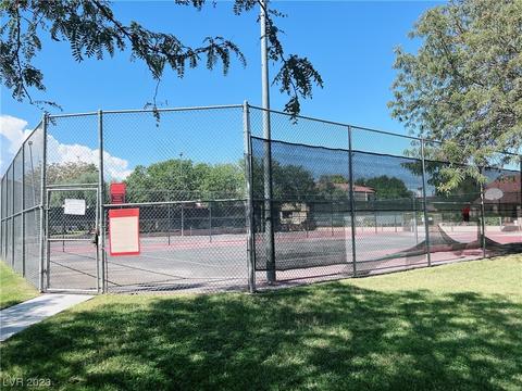 1455 E Katie Ave #L21, Las Vegas, NV 89119