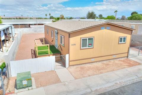 3426 Death Valley Dr, Las Vegas, NV 89122