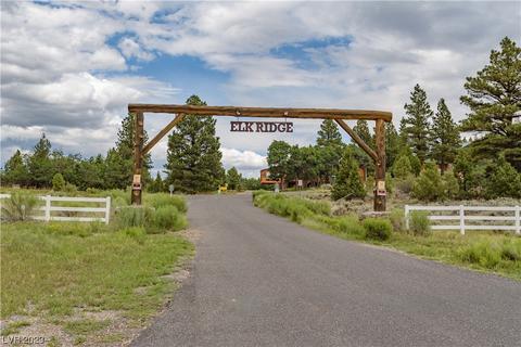 2805 N Dead Horse Loop, Alton, UT 84710