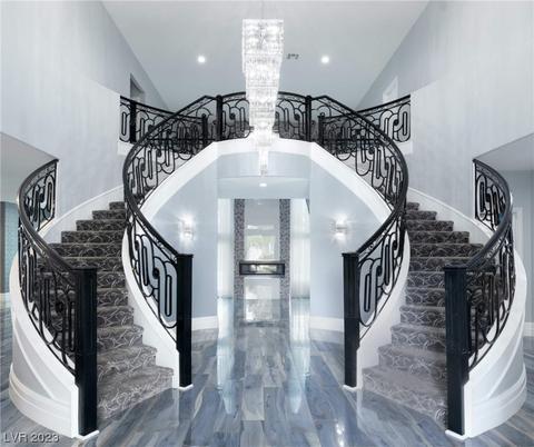 7471 Bachelors Button Dr, Las Vegas, NV 89131