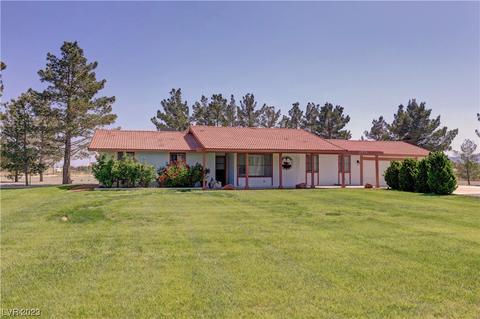2571 W Quail Run Rd, Pahrump, NV 89060