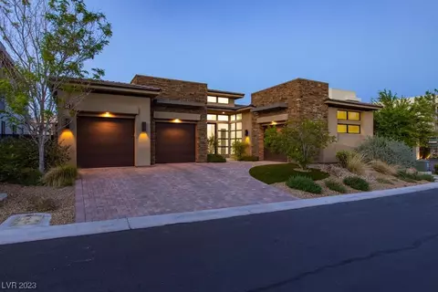 54 Glade Hollow Dr, Las Vegas, NV 89135