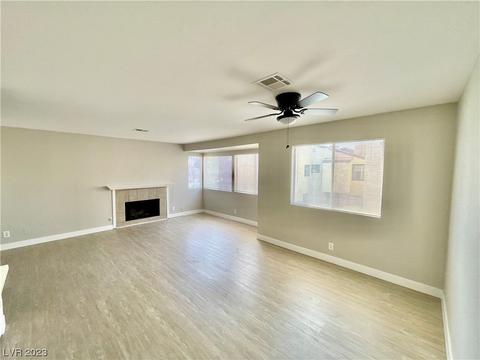 5009 Spencer St #A, Las Vegas, NV 89119