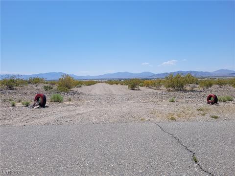 1590 E Rockinghorse Dr, Pahrump, NV 89060
