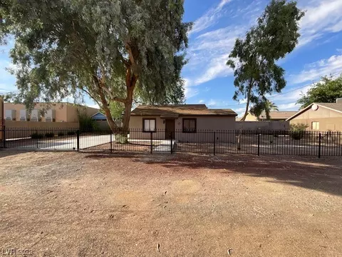 71 N Yucca St, Mesquite, NV 89027