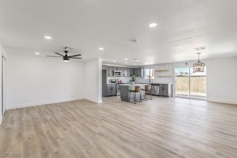 4538 S Nellis Blvd, Las Vegas, NV 89121