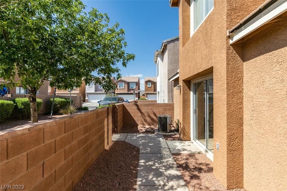  4127 Halfmoon Bay Dr, Las Vegas, NV 89115 photo 30