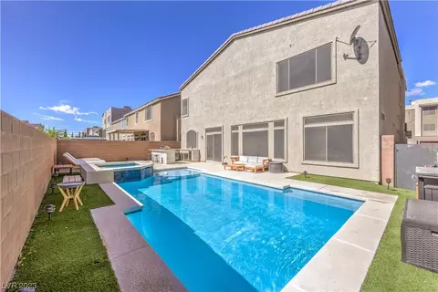 9742 Russian Hill St, Las Vegas, NV 89141