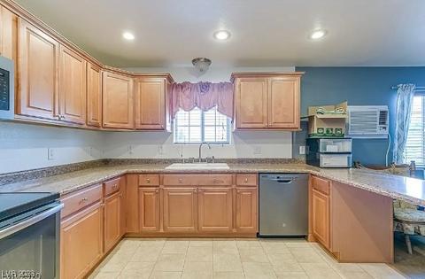 3111 Parkridge Ave, Pahrump, NV 89048