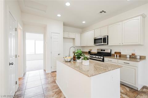 7852 Pronghorn Ct, Las Vegas, NV 89149