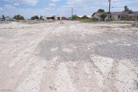 2401 S Mandy Ave, Pahrump, NV 89048
