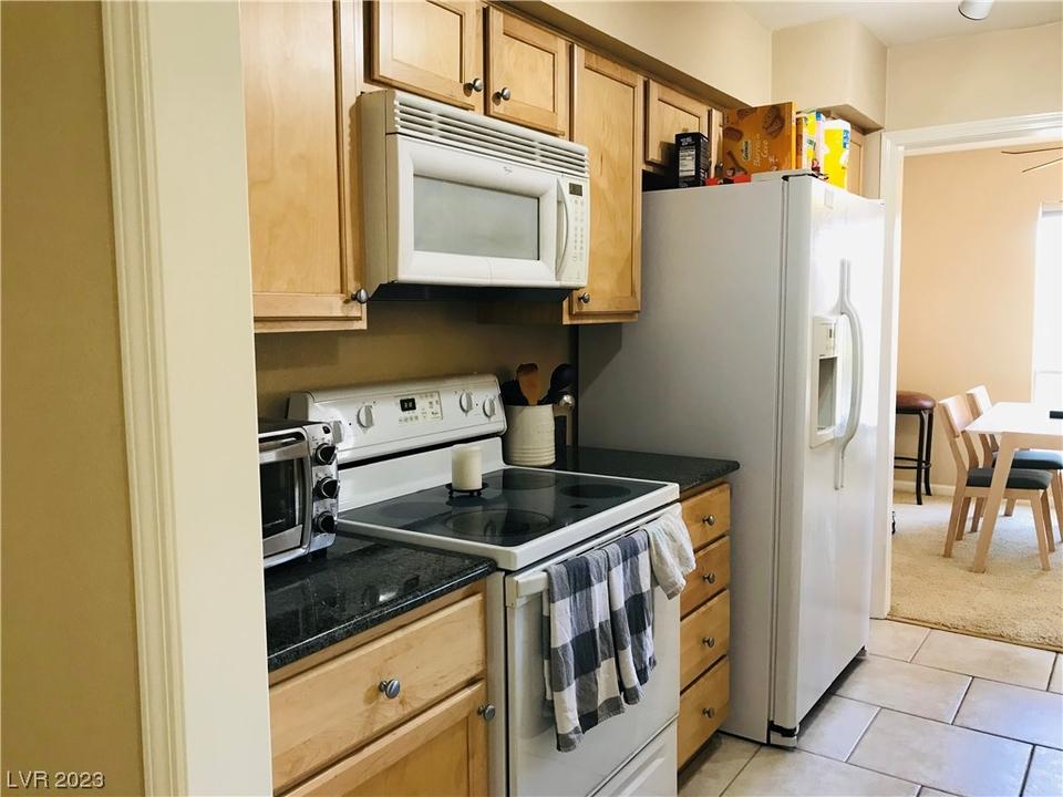  2878 Loveland Dr #2203, Las Vegas, NV 89109 photo 3