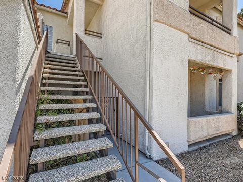 1405 S Nellis Blvd #2024, Las Vegas, NV 89104
