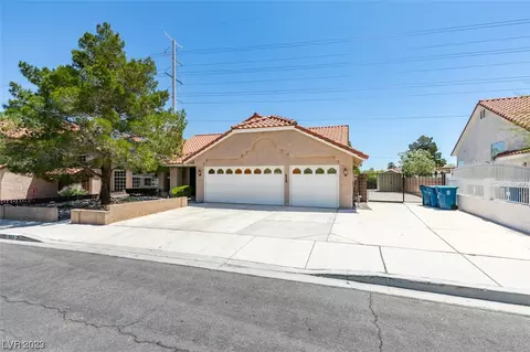 628 Overview Dr, Las Vegas, NV 89145