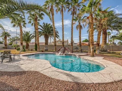 990 Ambrose Dr, Las Vegas, NV 89123